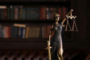 How a Car Injury Lawyer Can Maximize Your Accident Settlement